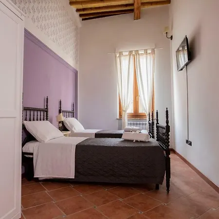 All'altana Chiarucci Bed & Breakfast 3*